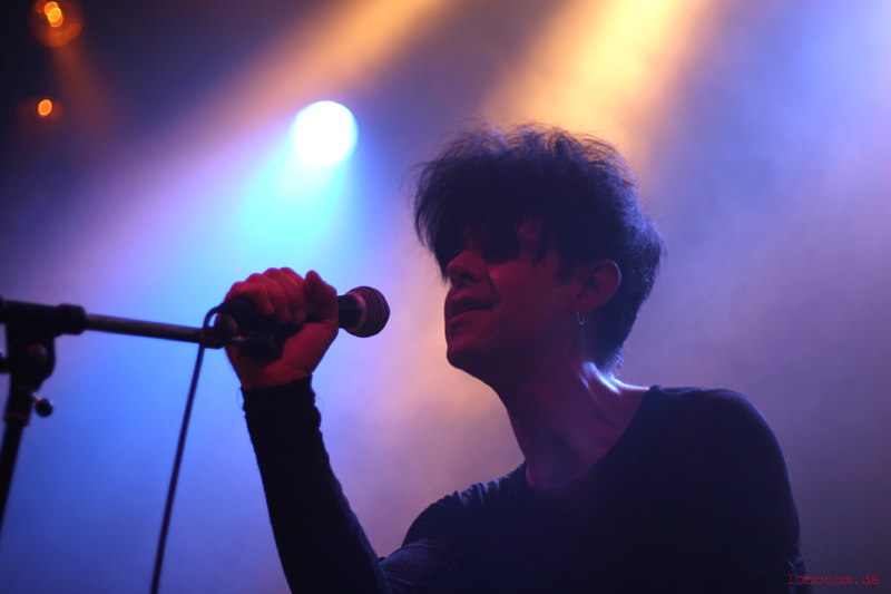xymox02