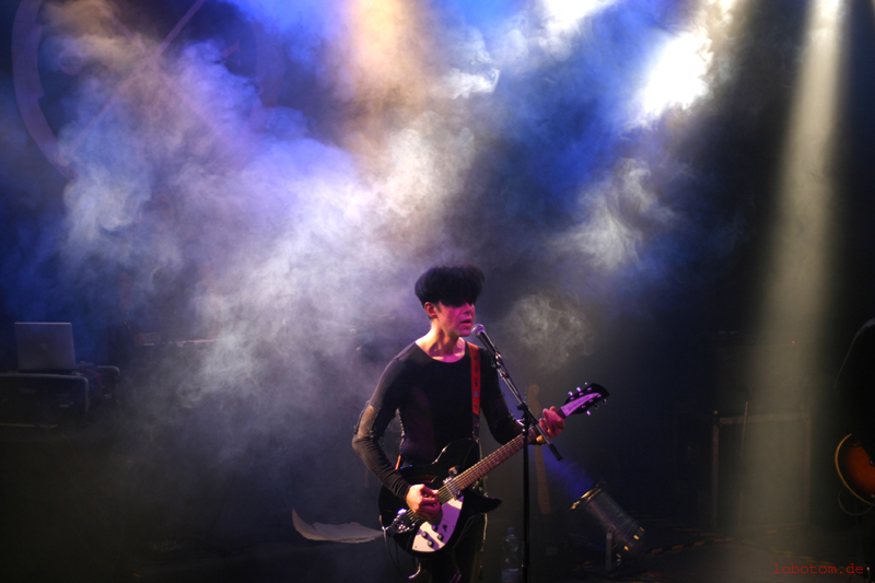 xymox05