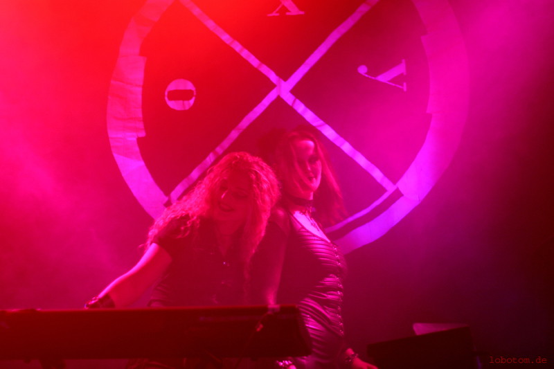 xymox60