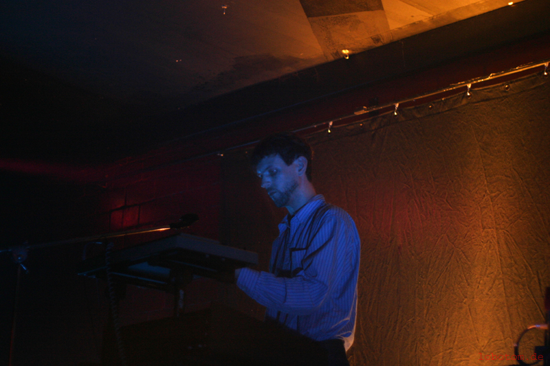 neon14